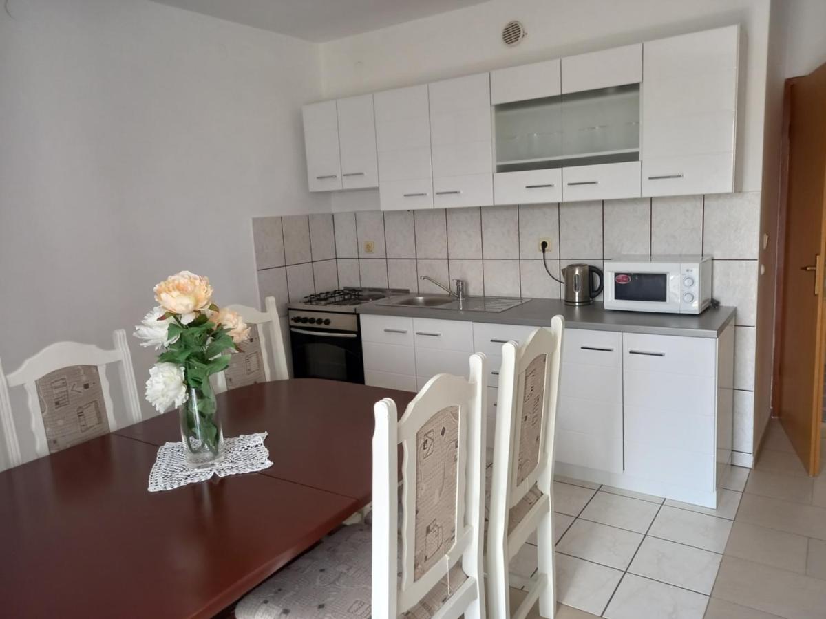 Apartments Vrdoljak พาก ภายนอก รูปภาพ