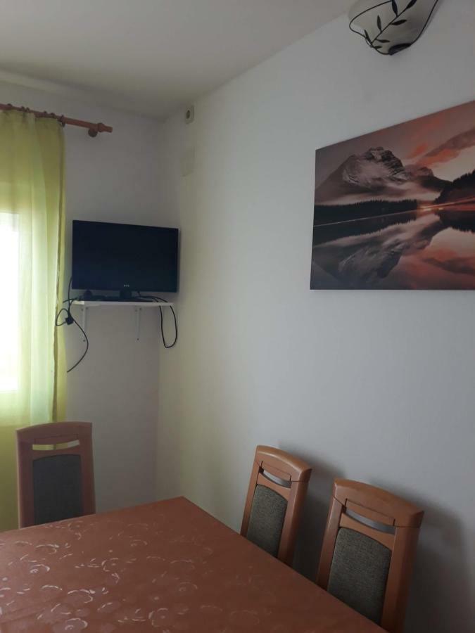 Apartments Vrdoljak พาก ภายนอก รูปภาพ
